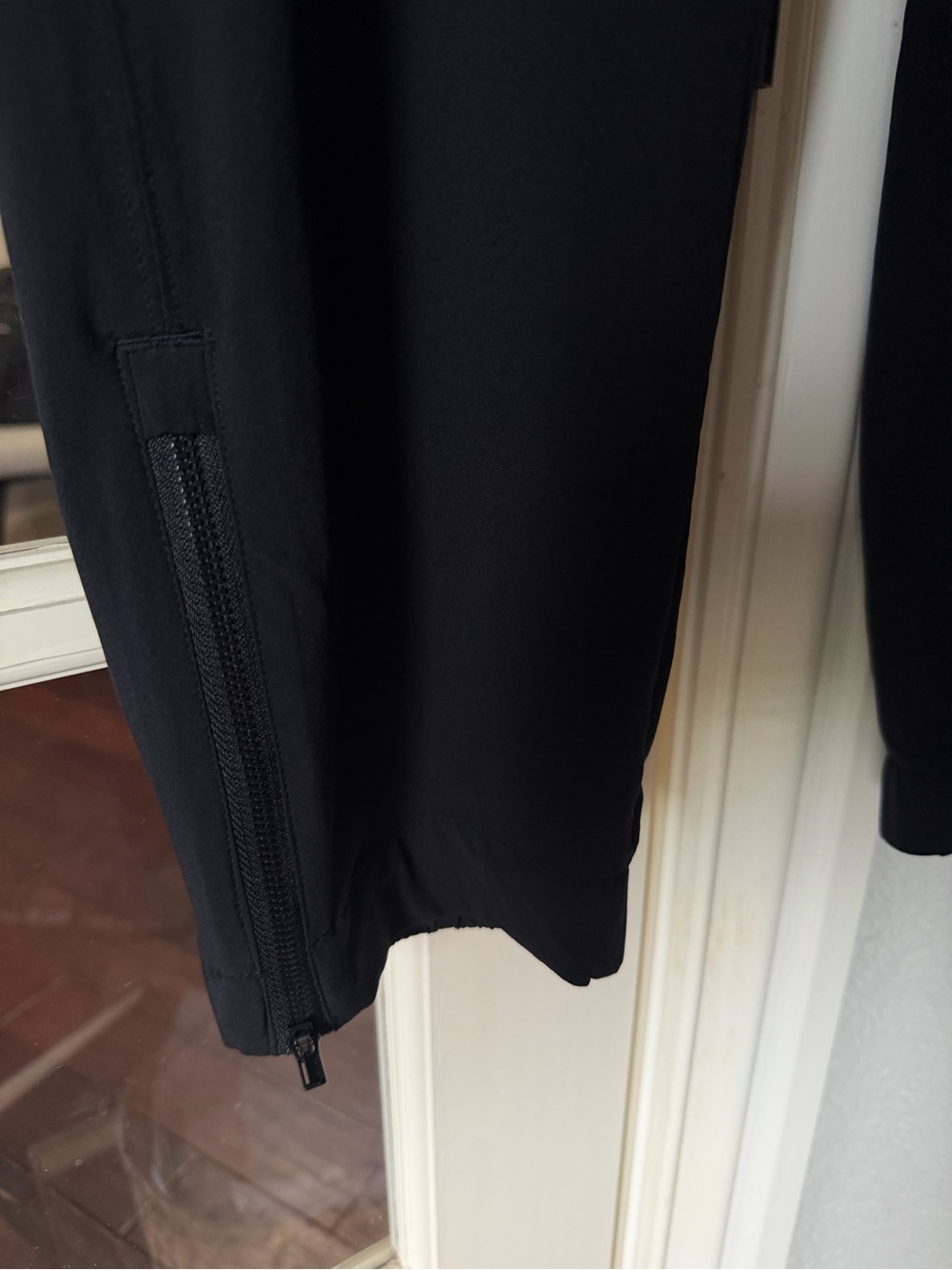 Athleta Black Stretch Brooklyn Joggers Sz 14 Pants - Picture 2 of 5